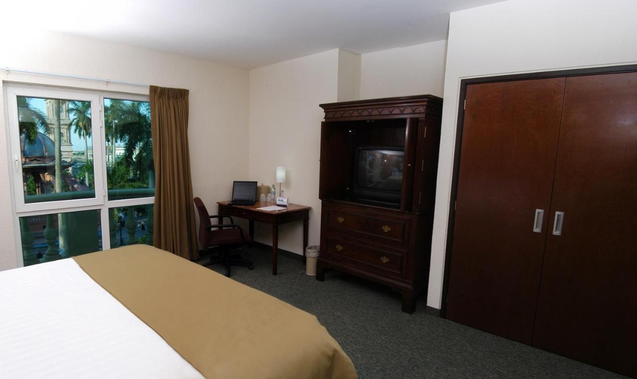 Hotel Hs Hotsson Smart Value Tampico Esterno foto