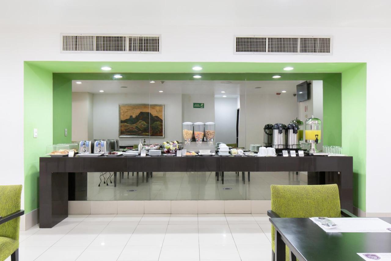 Hotel Hs Hotsson Smart Value Tampico Esterno foto