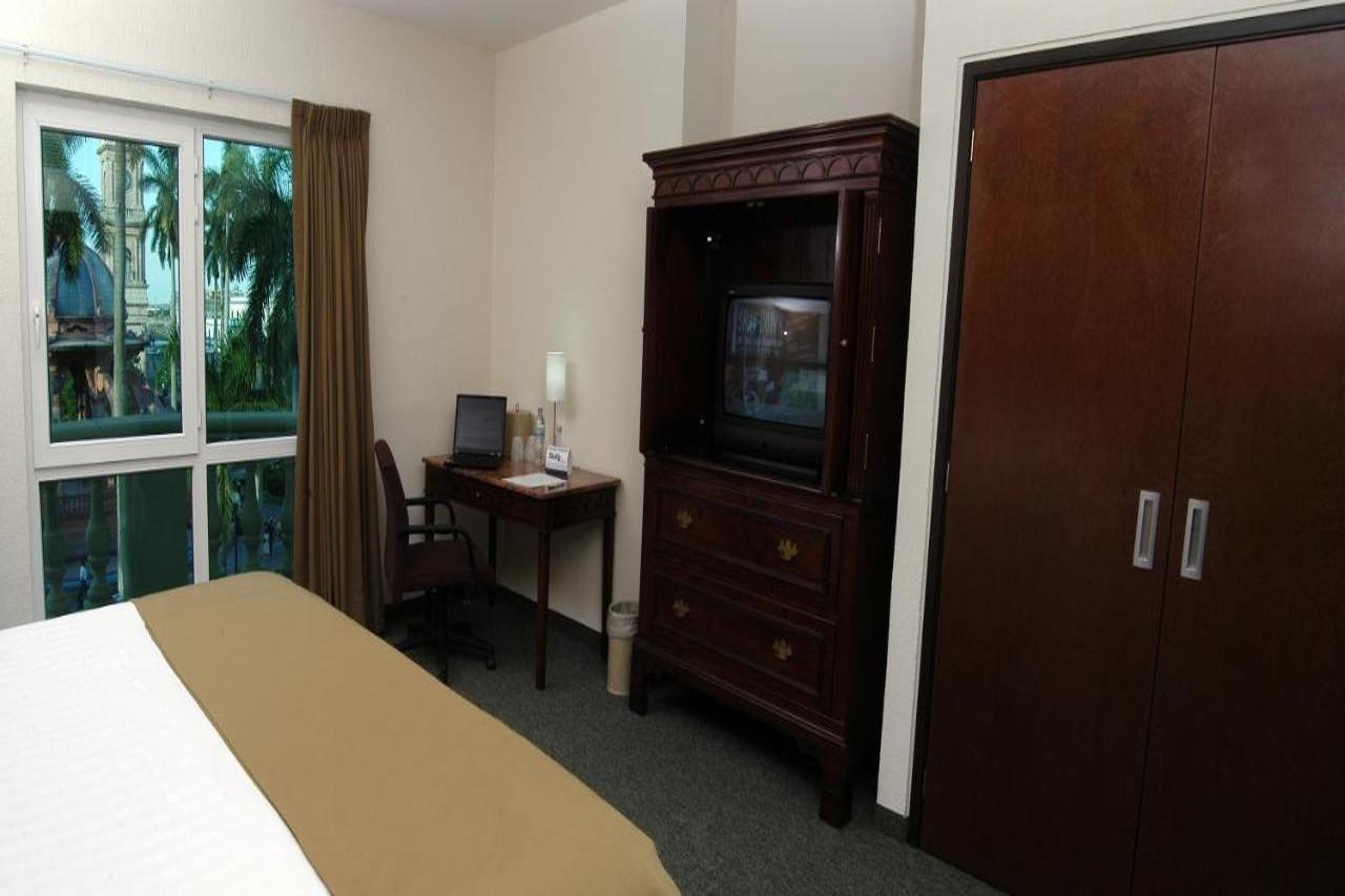 Hotel Hs Hotsson Smart Value Tampico Esterno foto
