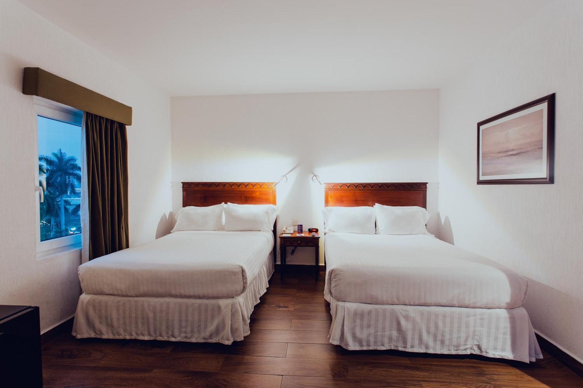 Hotel Hs Hotsson Smart Value Tampico Esterno foto