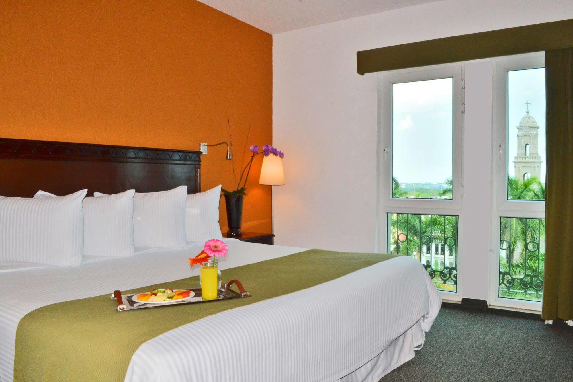 Hotel Hs Hotsson Smart Value Tampico Esterno foto